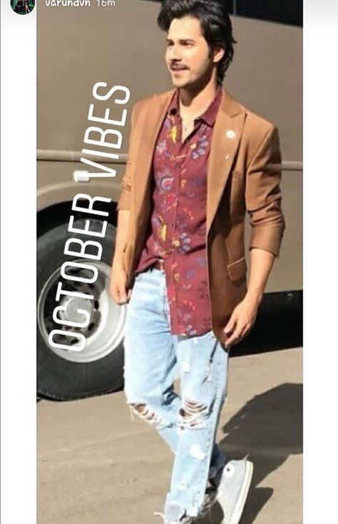 I love this look that shirt I would have tiled on one side of my pants too nice one and ripped really torn whit washed jeans classic then blazer perfect it’s all work mu gradiometers gram👍🙏👏😘👈🌹 Varun Dawan, Chris O'dowd, Too Nice, Varun Dhawan, Jason Momoa, Muslim Women, Washed Jeans, Men's Blazer, Actors