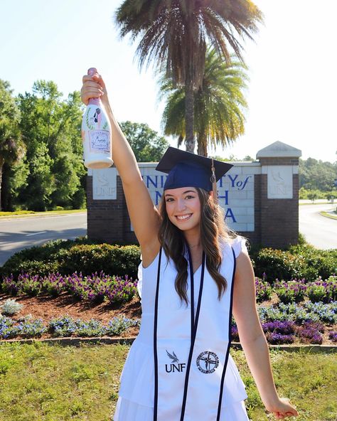 Graduation Photo Ideas with Custom Hand-painted Champagne Bottle Unf Graduation Pictures, Champagne Bottle Graduation Picture, Graduation Champagne Bottle Picture, Champagne Graduation, Graduation Champagne Picture, Champagne Graduation Picture, Personalized Champagne Bottles, College Grad Pictures, Graduation Photography Poses