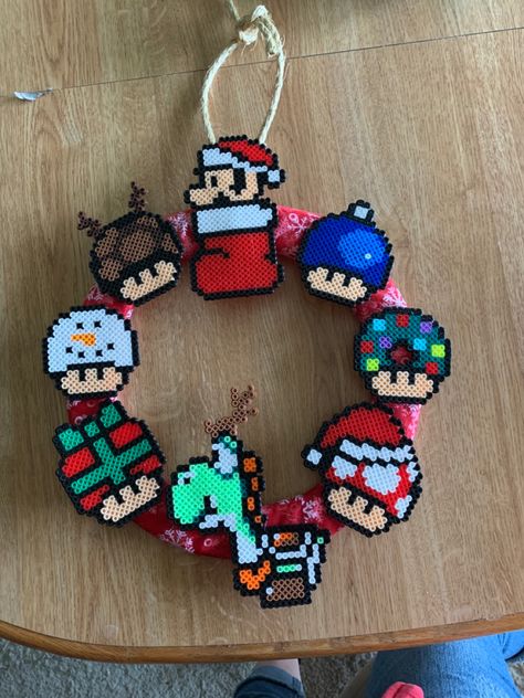 Peler Beads Patterns 3d, Perler Ornaments, Perler Beads Christmas, Christmas Perler Bead Patterns, Perler Bead Ornaments, Perler Christmas, Mario Christmas, Hama Beads Christmas, Perler Bead Mario