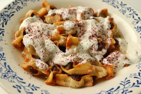 Mission: Food: The Greatest Dish on Earth:Manti: Armenian manti, just like how my mum used to make Armenian Manti Recipe, Manti Recipe, Beef Dumplings, Armenian Recipes, Recipes From Around The World, Food Critic, Lebanese Recipes, Middle Eastern Recipes, Arabic Food