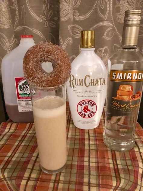 Spiced Caramel Apple Cider   4oz Apple Cider, 1oz, RumChata, 1oz Carmel Vodka.  Mix add ice and enjoy. Too with cider Donut if you want to really indulge Caribou Drinks, Carmel Vodka, Low Calorie Alcohol, Caramel Apple Cider, Kid Friendly Drinks, Cocktail Drinks Alcoholic, Mixed Drinks Alcohol, Yummy Alcoholic Drinks, Liquor Drinks