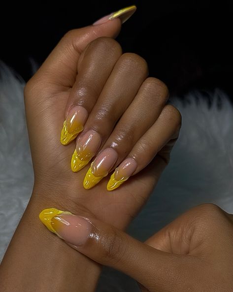 Dark Yellow Nails, Yellow And Red Nails, Red Nails Aesthetic, Lightning Nails, Yellow Aesthetics, Yellow Lightning, Diy Popsicle Stick Crafts, Yellow Nail, Nails Beautiful