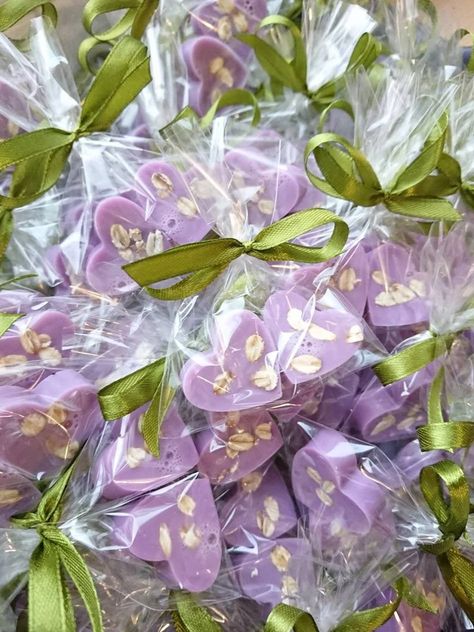 Lavender Wedding Favors, Soap Bathroom, Purple Bath, Gender Reveal Party Favors, Bathroom Ornaments, Soap Gifts, Bath Melts, Sunshine Baby Showers, Hand Soaps