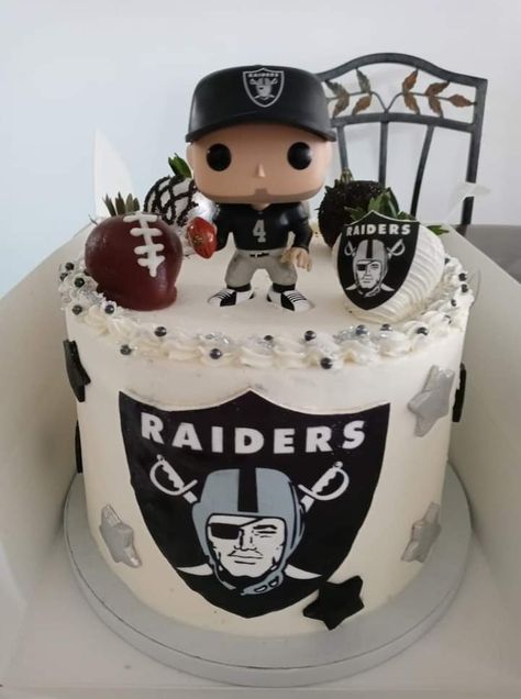 Raider Cake, Raiders Cake, Happy 45 Birthday, Apple Birthday, Football Birthday Cake, Oakland Raiders Football, Search Party, Football Cake, Raiders Football