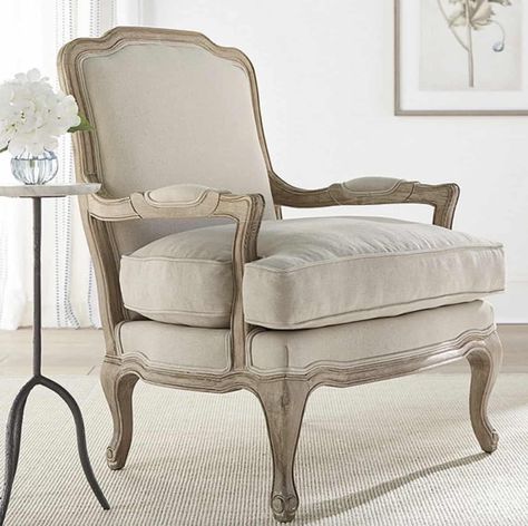 Cool Furniture Accent Chairs, French Country Accent Chair, Bergere Chair Living Room, Bergere Chair Makeover, Accent Chair Decor, French Accent Chairs, French Country Chairs, Sala Vintage, French Style Chairs