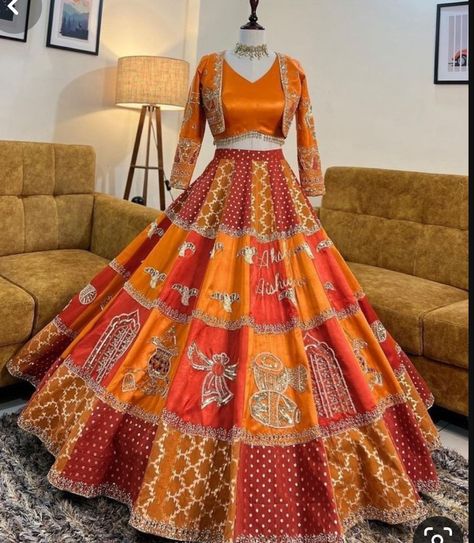 Designer Lengha Choli, Latest Traditional Dresses, Sangeet Lehenga, Latest Bridal Lehenga Designs, Print Lehenga, Haldi Outfits, Latest Bridal Lehenga, Trendy Outfits Indian, Lehenga Designs Simple