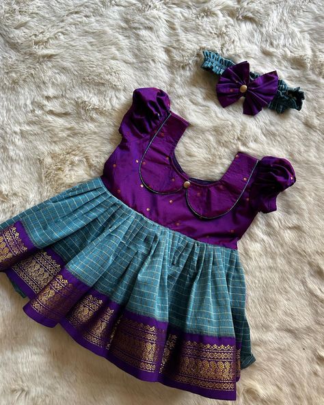 Simple yet traditional! The timeless trend! Purple with blue (Vintage Collar)- Kanchi Cotton Ethnic Wear Frock for Baby Girl Instock: 0-3 Years 🔎LINK: https://babynmeindia.com/products/purple-with-blue-vintage-collar-kanchi-cotton-ethnic-wear-frock-for-baby-girl Newborn Baby Girl Frock Design, Frock For Baby Girl, Traditional Baby Dresses, Frocks For Babies, Diy Baby Clothes, Baby Dress Design