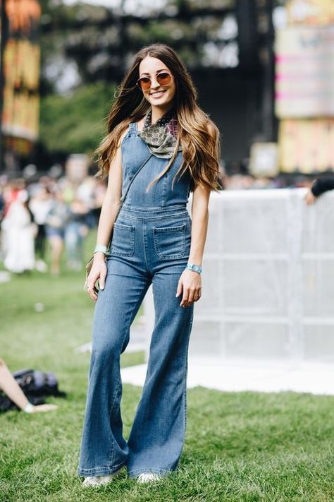 Stylish AF. Outside Lands Outfit, Outside Lands Festival, Outside Lands, Street Style 2017, Festival Outfits, Concert Outfit, Bell Bottom Jeans, Fashion Models, Jumpsuit