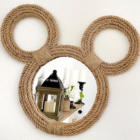 Mickey Diy, Nautical Mickey, Disney At Home, Disney House Ideas, Mickey Mouse Crafts, Mickey Mouse House, Casa Disney, Disney Kitchen Decor, Deco Disney