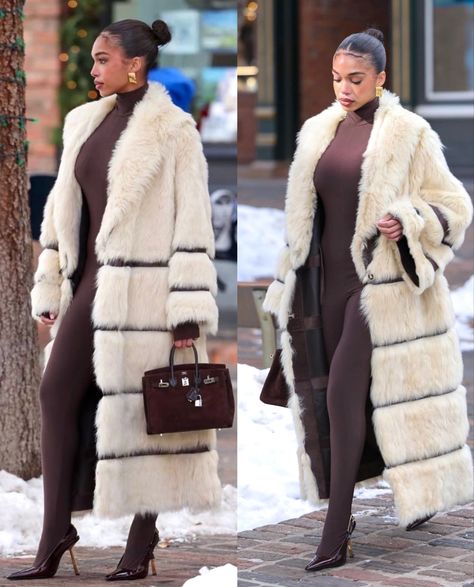 Harvey Outfits, Celebrity Winter Style, Lauren Wood, Celebrity Fashion Outfits, Classy Winter Outfits, Lori Harvey, Winter Fashion Outfits Casual, Outfit Inspo Fall, Lookbook Outfits