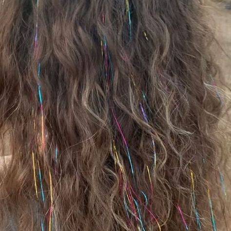 EnchantTresses on Instagram: "🌟✨ Curly Hair + Hair Tinsel = Cuteness Overload! 🌟✨ You won’t believe how many times people ask me how hair tinsel looks in curly hair, and I’ve got to say, it’s SO stinking cute! 😍💁‍♀️ Watch as I add some extra sparkle to these gorgeous curls - it’s a magical transformation! ✨💫 #hairtinsel #curlyhairtinsel #EnchantTresses #festivalhair #septembersparkle #hairmagic #mckinneytx #mckinneytexas #mckinneysalon #mckinneyhair #mckinneybeauty #mckinneystylist #mckinneyfashion #mckinneyevents #mckinneymakeover #downtownmckinney #mckinneysquare #shoplocalmckinney #mckinneylife #visitmckinney #mckinneycommunity #mckinneygirls #mckinneyhairstylist #EnchantTressesMcKinney #shermantx #shermantexas #shermanhairstylist #shermanevents #dowtownsherman" Tinsel Hair Curly, Curly Hair Tinsel, Hair Tinsel Curly Hair, Tinsel In Curly Hair, Tinsel Hair, Magical Transformation, Hair Tinsel, Festival Hair, Curly Hair Tips