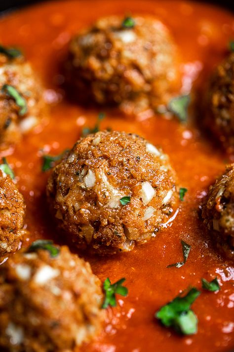 Vegan TVP Meatballs Good Processor, Dairy Free Meatballs, Tvp Recipes, Vegan Dinner Rolls, Vegetable Bake, Vegan Meatloaf, Diet Diary, Grilled Portobello, Soy Curls