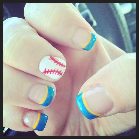 Milwaukee Brewers nails #OpeningDay2014 Red Sox Nails, Game Nail Art, Baseball Nails, Sports Nails, Art Hair, Nail Pictures, Nail Polish Art, Milwaukee Brewers, Nail Art Galleries