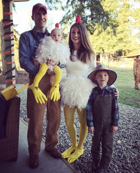 Chicken And Farmer Halloween Costume, Farmer And Chicken Costume, Family Chicken Costume, Chicken Makeup Halloween, Adult Chicken Costume Diy, Womens Chicken Costume, Adult Chicken Costume, Chicken Costume Diy, Farmer Halloween Costume