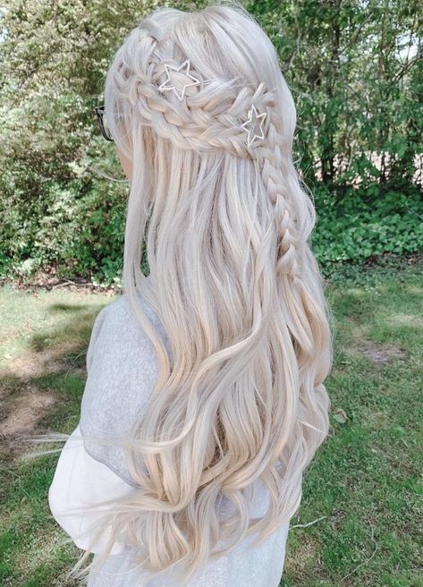 Targaryen Hair Color, Fun Braids, Targaryen Hair, Cool Braids, Book Inspiration, Tent, Braids, Hair Color, Prom