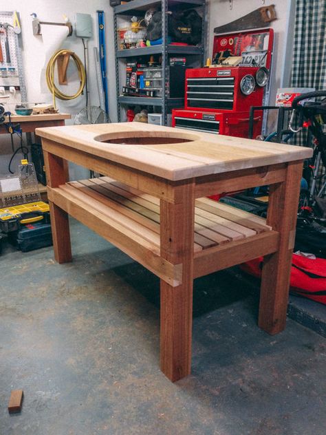 Inexpensive, Strong Green Egg Table.  Likely will use as multipurpose outdoor table. Kamado Joe Table Plans, Big Green Egg Table Plans Diy, Kamado Joe Table, Big Green Egg Table Plans, Kamado Grill Table, Kamado Table, Big Green Egg Outdoor Kitchen, Green Egg Table, Big Green Egg Table