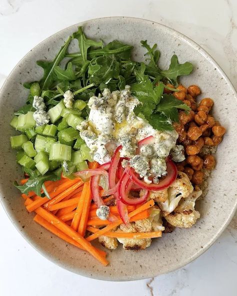 Buffalo Chickpea Bowl - by Carina Wolff - good mood food Chickpea Bowls, Greek Yogurt Ranch Dressing, Chickpea Bowl, Yogurt Ranch, All Will Be Well, Buffalo Chickpea, Greek Yogurt Ranch, Taking Care Of Myself, Vegetarian Bowls