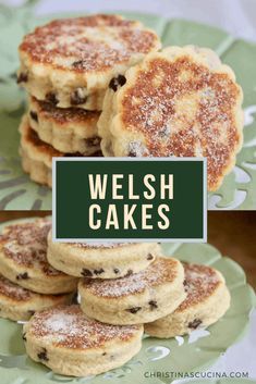 Welsh Cake Recipe, Welch Cakes Recipe, Scottish Biscuit Recipes, Griddle Cakes Recipe, Welsh Scones, Welch Cakes, Scottish Food Recipes, Scottish Meals, Welsh Cookies