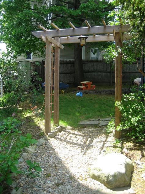 Flower Backyard, Truck Garden, Garden Archway, Wooden Arbor, Cheap Pergola, Lilac Tree, Pergola Design, Alpine Plants, Garden Arbor