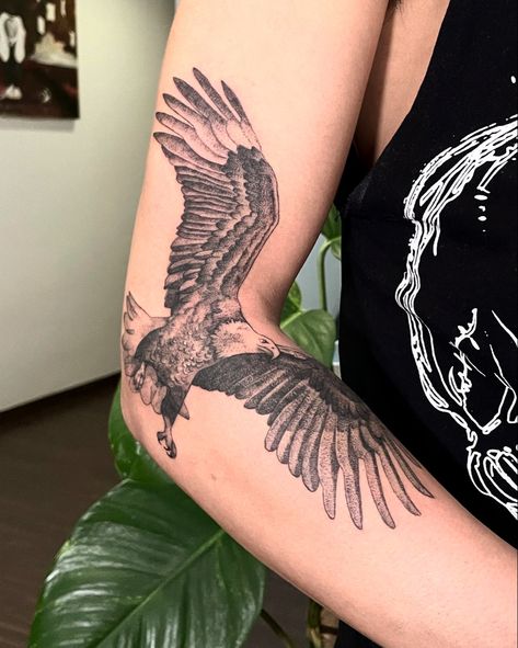 Womans Eagle Tattoo, Eagle Elbow Tattoo, Women Eagle Tattoo Ideas, Eagle Sleeve Tattoos For Women, Skin Branding, Eagle Tattoo Arm, Arm Cuff Tattoo, Bald Eagle Tattoos, Falcon Tattoo