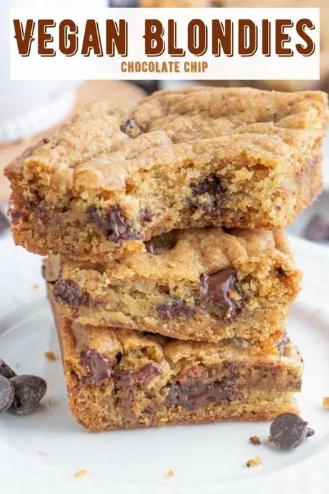 Best Vegan Blondies (chocolate chip) - plant.well Vegan Blondies, Best Vegan Brownies, Chocolate Chip Blondies, Vegan Brownies, Dairy Free Chocolate Chips, Blondies Recipe, Healthy Vegan Desserts, Cookie Bar, Vegan Brownie