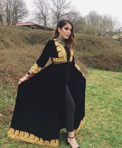 Chapan. Follow us on Instagram for more designs Afghani Dresses, Afghan Style, Afghan Dress, Eid Outfits, Afghan Clothes, Afghan Dresses, Vintage Outfit, Cute Selfies Poses, Follow Us On Instagram