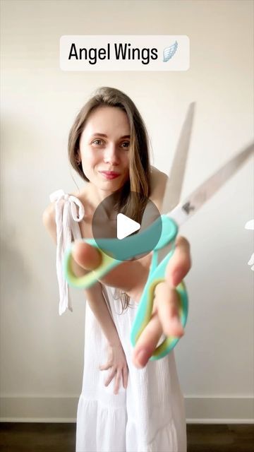 DIY & Tutorials Giant Flowers | Alina Zadorozhna on Instagram: "Easy way Tutorial how to make Angel Wings soon!🪽🪽🪽

✅Subscribe to be sure you won’t miss it!🥰

#wings #whitewings #fairywings #silkwing #angelwings #foamwings #victoriassecret #victoriasecrets #victoriasecretfashionshow #victoriassecretangel #victoriassecretwings #victoriassecretmodel #giantwings" How To Make Victoria Secret Wings, How To Make Angel Wings Diy Tutorials, Angel Wings Easy, Angel Wings Aesthetic, Make Angel Wings, Angel Wings Diy, Diy Angel Wings, Victoria's Secret Angel, White Wings