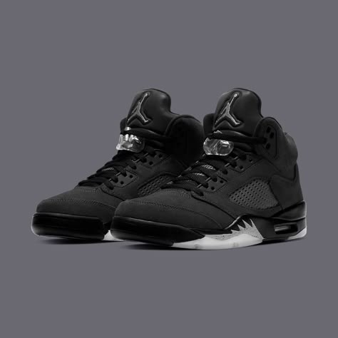 Jordan 5 Outfit, Shoe Locker, Jordan Black Cat, Sneakers To Buy, Shoe Rotation, Spray Ground, Man Sneakers, 5 Outfits, Pretty Sneakers