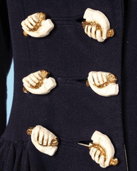 Schaperelli Couture, Surrealism Fashion, James And Giant Peach, Sculpture Fashion, Theatre Festival, Golden Bird, Ceramic Buttons, Elsa Schiaparelli, Embroidered Collars