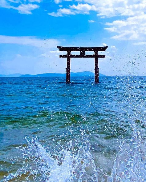 Torii Gate, Virtual Travel, Shiga, Aesthetic Japan, Japan Photo, Visit Japan, Future Travel, Spring Day, Japan Travel