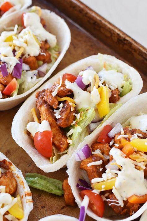 chicken-ranch-taco-boats_edited-1 Chicken Ranch Taco, Taco Boat Recipes, Boat Recipes, Chicken Ranch Tacos, Tortilla Recipes, Quick Easy Chicken, Taco Boats, Chicken Ranch, Tasty Dinner