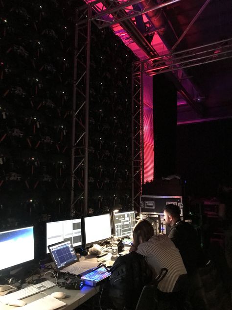 RT https://t.co/Jgq5xQWmdF Behind the scenes at #futureland17 Whos coming tomorrow? #ai #talk #events #cx  https://t.co/VYR5jaMmN3 Concert Behind The Scenes, Music Video Behind The Scenes, Backstage Theatre, Sound Engineering, Stage Crew, Idol Aesthetic, Best Music Artists, Future Job, Dream Career