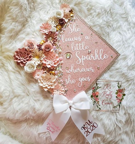 Rose gold graduation cap/ grad cap with rhinestones Decorate Graduation Cap, Senior Caps, Cricut Graduation, Masters Graduation Pictures, Flower Graduation Cap, Glitter Graduation Cap, Flower Graduation, Degree Graduation, Graduation Cap Decoration Diy