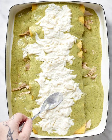 Creamy Green Enchilada Sauce, Enchiladas With Green Sauce, Enchiladas Suizas Recipe, Creamy Green Sauce, Salsa Verde Sauce, Shrimp Enchiladas Recipes, Creamy Salsa Verde, How To Make Enchiladas, Mexican Dinners