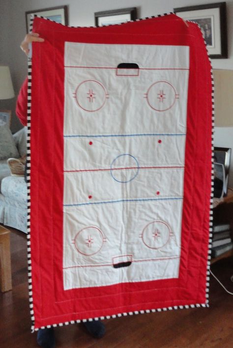 A Sewcial Life: December 2011 Baby Boy Hockey, Hockey Quilt, Quilt Crafts, Hockey Kids, Machine Quilting Patterns, Boy Bedroom Design, Diy Xmas Gifts, Cute Quilts, Memory Quilt