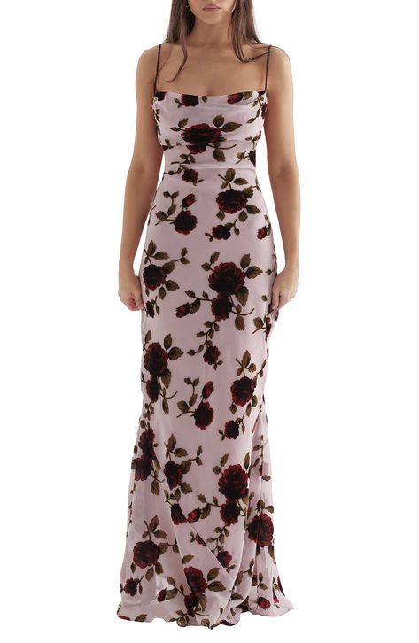 Foto Glamour, Fitted Floral Dress, Stylish Maxi Dress, Holiday Maxi Dress, Maxi Dress Designs, Rose Maxi Dress, Cami Maxi Dress, Elegant Maxi Dress, Langer Rock