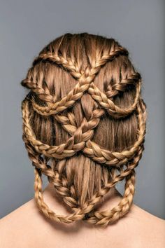 Hairstyle Cornrows, Dragon Magic, Braids With Shaved Sides, Medieval Hairstyles, Lace Braids, Occasion Hair, Dutch Braid Hairstyles, Shaved Side Hairstyles, Fantasy Hair