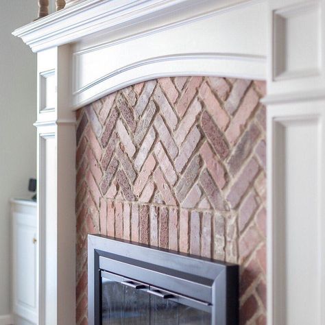 Glen-Gery on Instagram: “Another beautiful #repost from @lauriechampdesign of this herringbone fireplace. 😍 This style of bricklaying is not only stunning but also…” Electric Fireplace Brick Surround, Brick Herringbone Fireplace, Brick Herringbone Backsplash, Herringbone Brick Fireplace, Herringbone Fireplace Surround, Fireplace Herringbone, Updated Fireplace, Chimney Ideas, Herringbone Fireplace