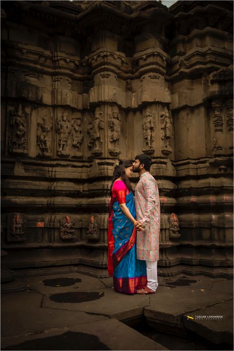 #coupleshoot #couplegoals #love #preweddingshoot #sagarlokhandephotography #wedding #maharashtrianprewedding #preweddingcoupleshoot #coupleshoot #couplephotoshoot #outdoorcoupleshoot #couplephotography #photoshoot Couple Photoshoot In Temple, Couple Temple Photoshoot, Hampi Photoshoot, Temple Couple Photoshoot, Traditional Pre Wedding Photoshoot, Traditional Couple Photoshoot, Pre Wedding Photoshoot India, Outdoor Stills, South Couple