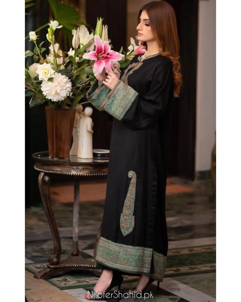 1,826 Likes, 23 Comments - Nilofer shahid (@meeras.ns) on Instagram: “This latest NS creation is a stunning amalgamation of threadwork blended with pashmina patch…” Nilofer Shahid Dresses, Dress Style Pakistani, Nilofer Shahid, Casual Bridal Dress, Suit Salwar, Velvet Dress Designs, Pakistani Wedding Outfits, Velvet Dresses, Bridal Dress Fashion