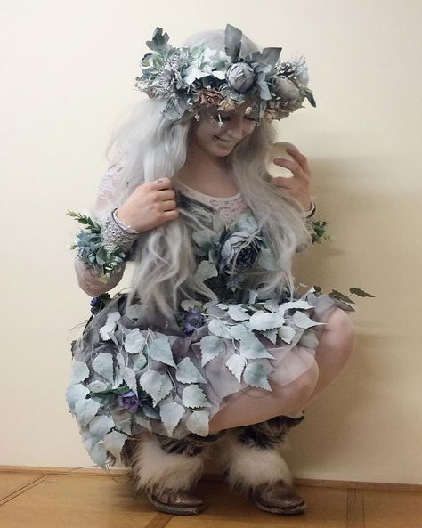 Frost fairy Winter Fairy Costume, Frost Fairy, Fairy Vibe, Ice Fairy, Spirit Costume, Fairy Cosplay, Vibe Art, Fairy Outfit, Ren Fair