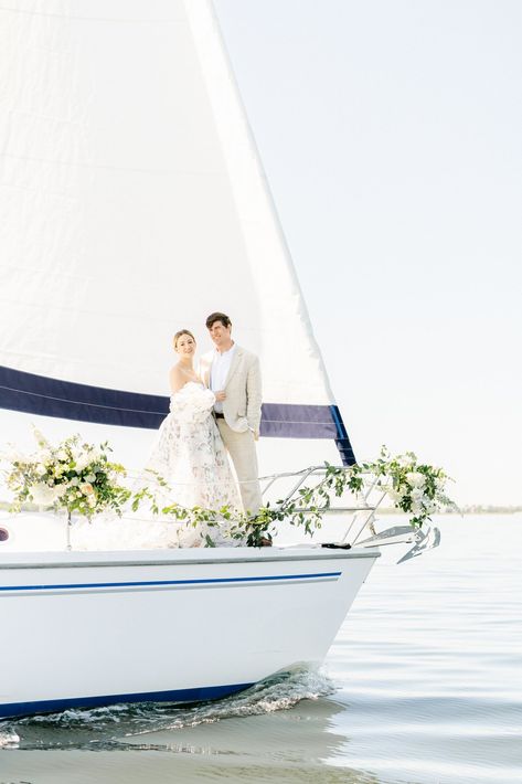 The morning was crisp and clear for Sarah Beth and Teddy’s elegant and carefree sailboat elopement. The waves gently rocked the sailboat as we departed from the Charleston Harbor. Click to see more images. Sailboat Wedding Ceremony, Sailboat Elopement, Sailboat Wedding, Art Curation, Boat Photoshoot, Coastal Wedding Inspiration, Old World Wedding, Finger Lakes Wedding, Casual Beach Wedding