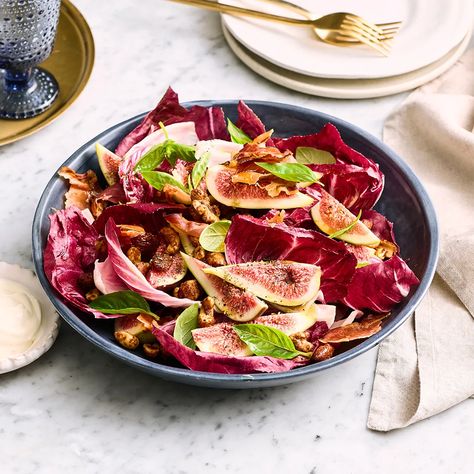 Fig and radicchio salad with pancetta, spiced nuts and labne Salad For Christmas, Salads Vegetarian, Pomegranate Vinaigrette, Fig Salad, Recipes For Christmas, Chicken Salads, Radicchio Salad, Christmas Salads, Vegetarian Salads