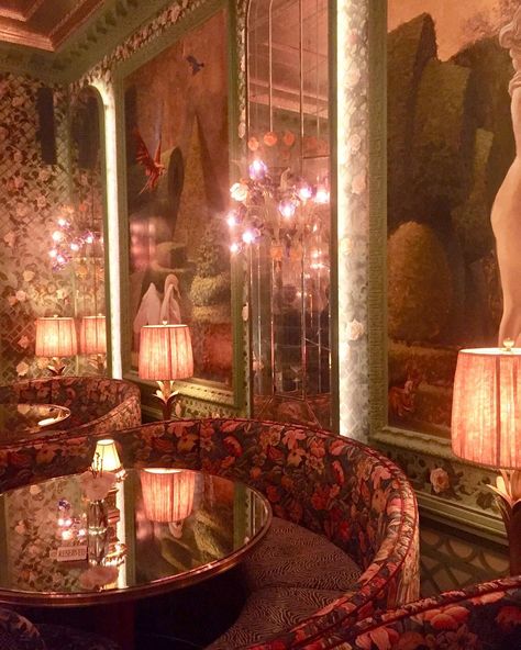 @annabelsmayfair Hamish Bowles, Edward Enninful, Aesthetic Rooms, Pretty Places, House Inspo, Dream Home Design, Dream Room, My Dream Home, Future House