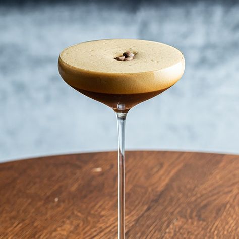 Cocktails - Mr Black Mr Black Espresso Martini, Mr Black Coffee Cocktail, Coffee Negroni, Classic Negroni, Espresso Martini Ingredients, Liqueur Recipes, Coffee Liqueur Recipe, Espresso Martini Recipe, Martinis Drinks