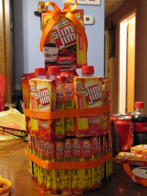 slim jim and coke-birthday cake Creative Gift Baskets, Auction Baskets, Slim Jim, Orange Party, Slim Jims, Bf Gifts, School Treats, Birthday Gift Baskets, Diet Coke