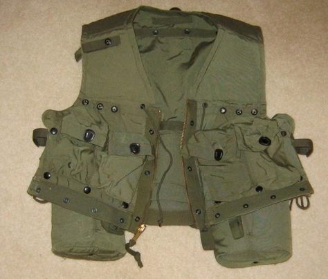 Experimental m-14 vest snap on pack and pouches on flak vest Flak Vest, Plate Carrier, Tactical Vest, Metal Gear Solid, Metal Gear, Military Jacket