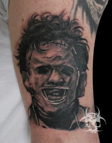 Leather Face Tattoo, Leatherface Tattoo, Horror Sleeve, Horror Tattoos, Face Tats, Horror Movie Tattoos, Dragon Sleeve, Stencil Outline, Leather Face