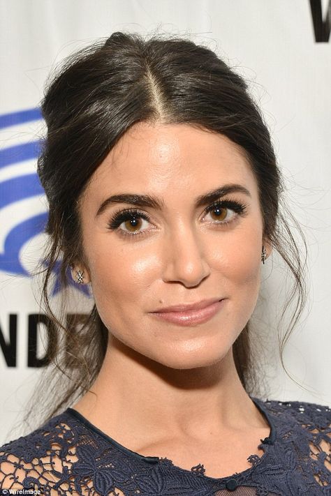 Nikki Reed attends Sleepy Hollow panel at WonderCon Niki Reed, Ian And Nikki, Healthy Yoga, Nikki Reed, Phoebe Tonkin, Sleepy Hollow, Lifestyle Inspiration, Nina Dobrev, Perfect Makeup