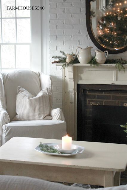 FARMHOUSE 5540 Winter Home Decor Living Room, Home Decor Living Room Farmhouse, Farmhouse 5540, Shabby Chic Christmas Decorations, Chic Kitchen Decor, Chic Christmas Decor, Living Room Farmhouse, Shabby Chic Kitchen Decor, Cottage Shabby Chic